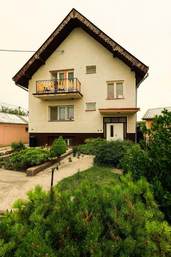 ホテル Ubytovanie Harmony House Veľký Meder エクステリア 写真